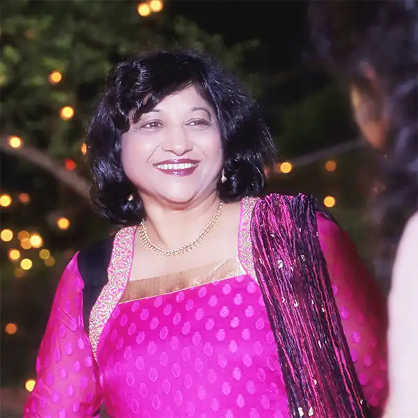 Author Chitra Garg